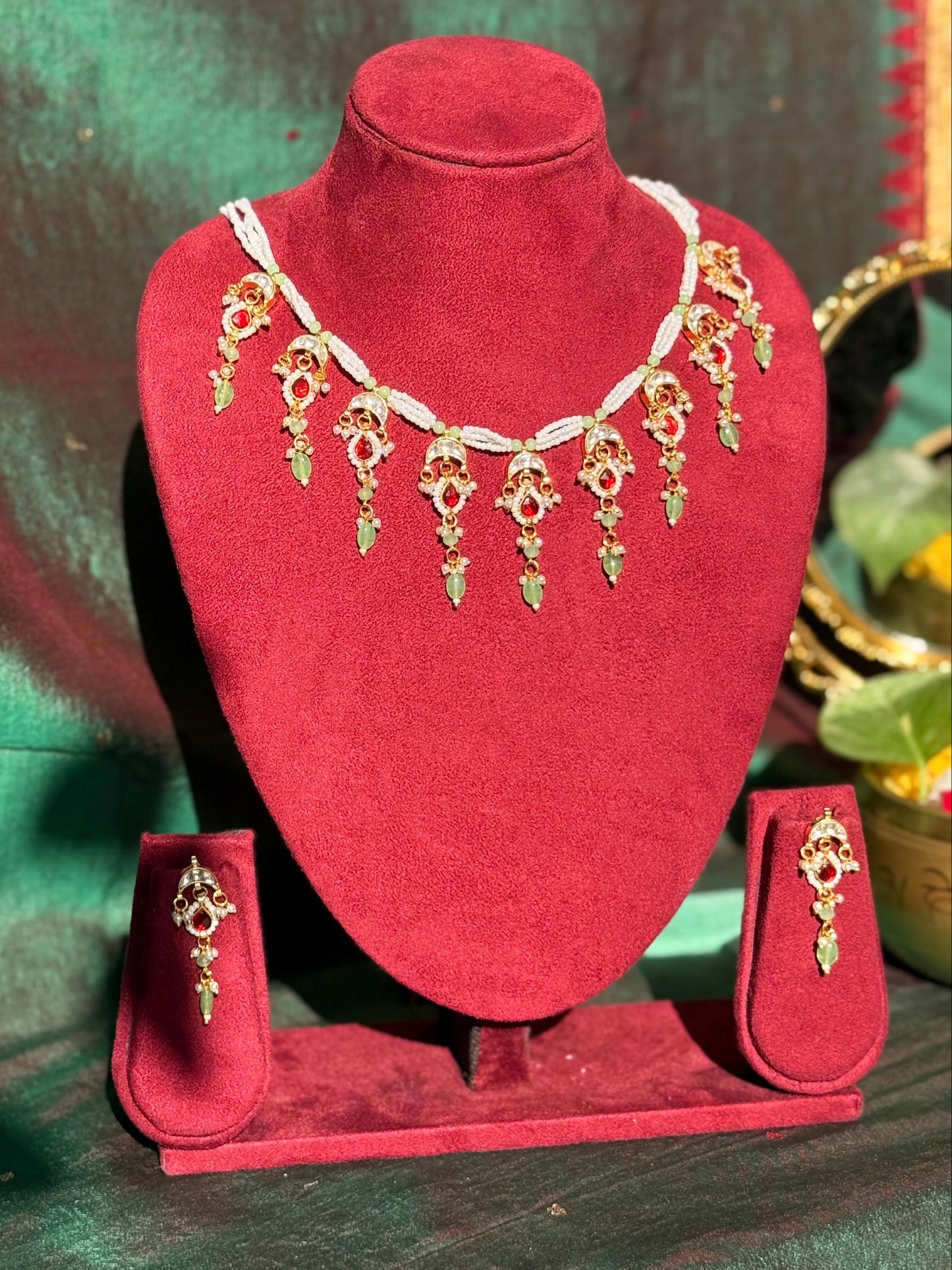 Gulzaar Choker Necklace Set- SET143